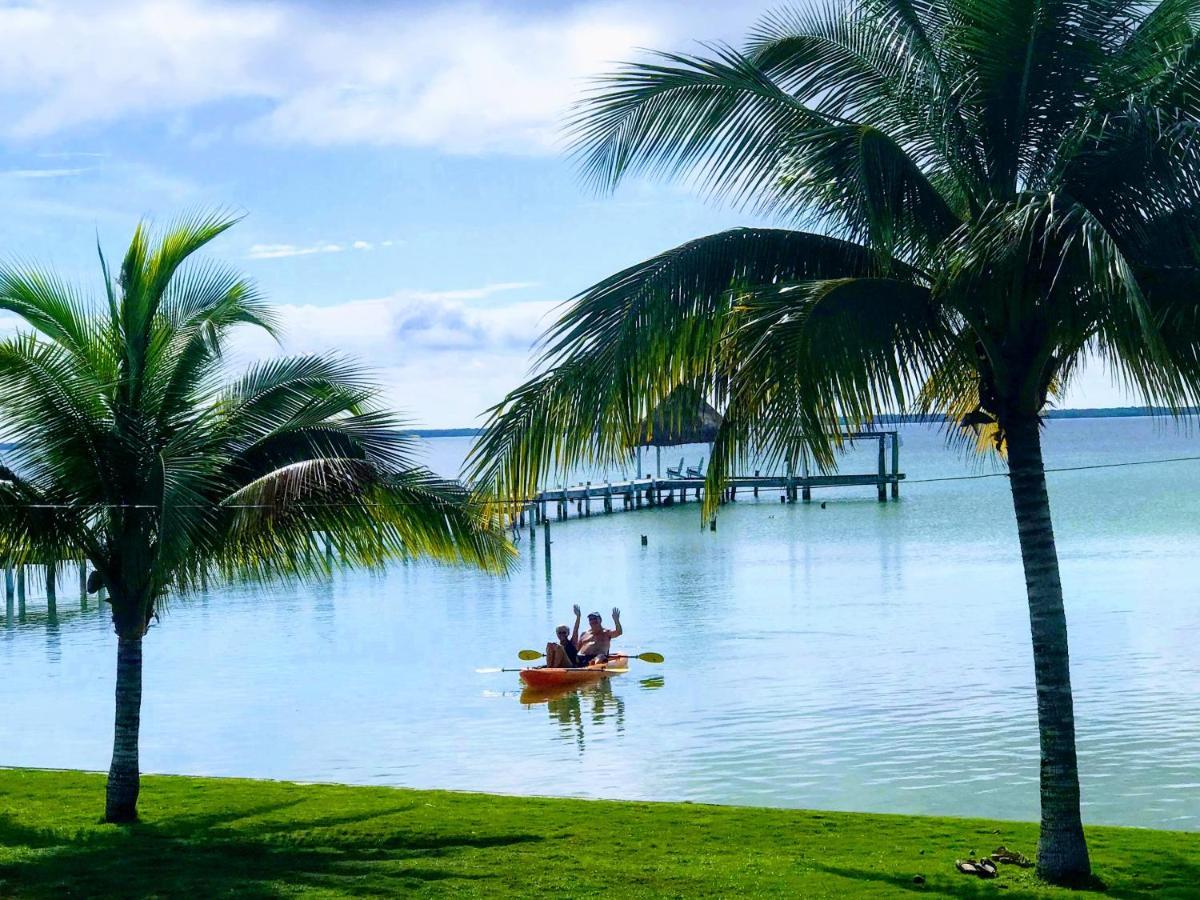 Tilt-Ta-Dock Resort Belize Corozal Exterior foto